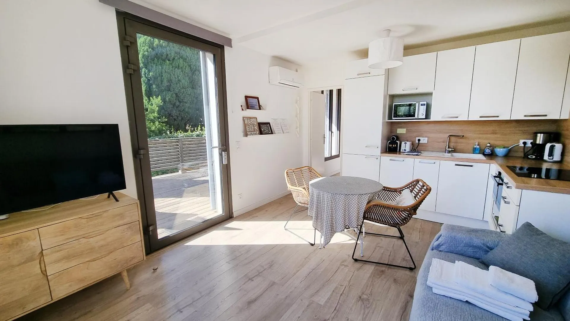 La Fossette - T2 Avec Terrasse, Parking Et Wifi Le Lavandou